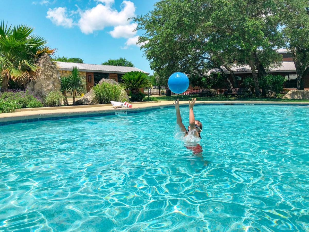 Sun Outdoors Lake Travis Hudson Bend Εξωτερικό φωτογραφία